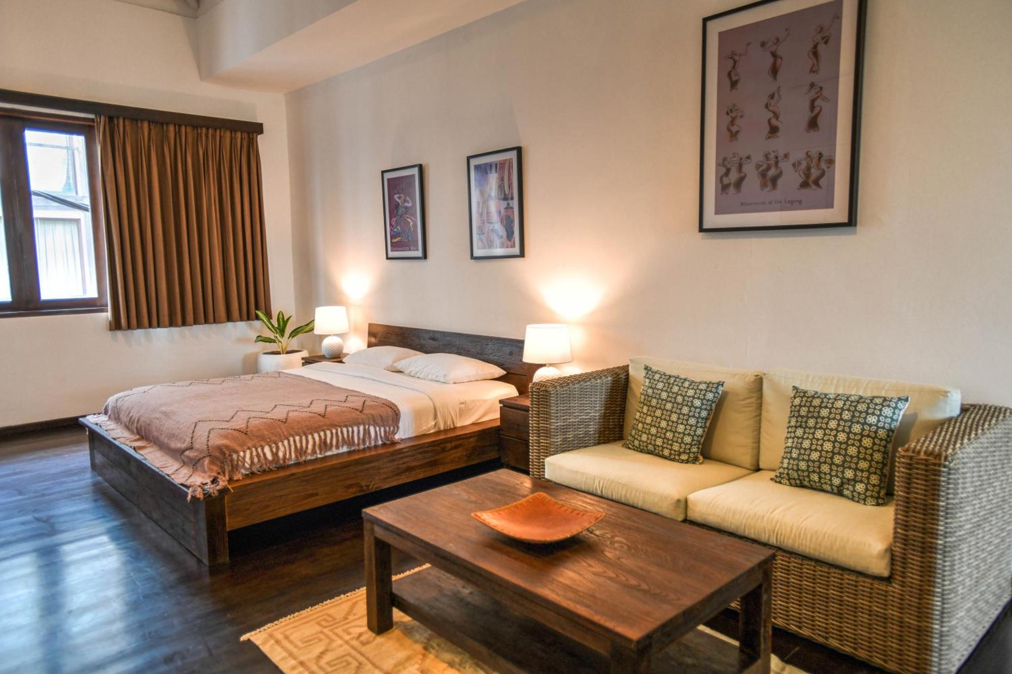Melo Suites Hotel Seminyak  Exterior photo